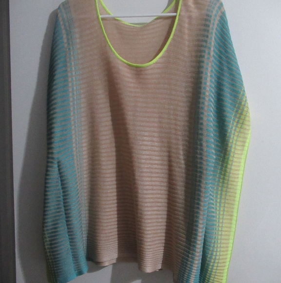 Ladies blouse 1X - Picture 3 of 5